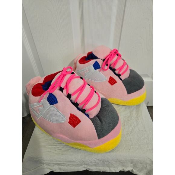 Comfort Slippers Sneaker Design Fluffy Pink Black One-Size Stylish Artsy - Picture 3 of 8